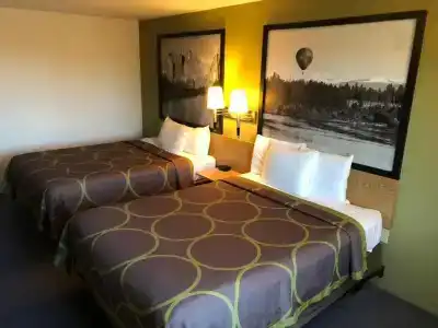Super 8 by Wyndham - 25