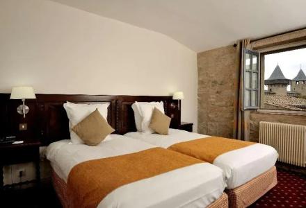 Best Western Plus Le Donjon - Cœur de La Cité Médiévale - 72