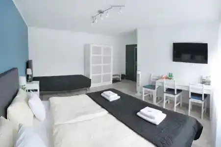 7th Room - 15