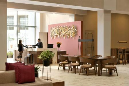 Embassy Suites by Hilton Phoenix Downtown North - 25