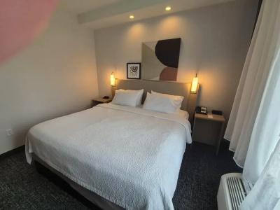 Hilton Garden Inn - 41