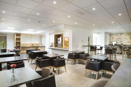 Kyriad Chambéry Centre - Hôtel et Résidence - 25