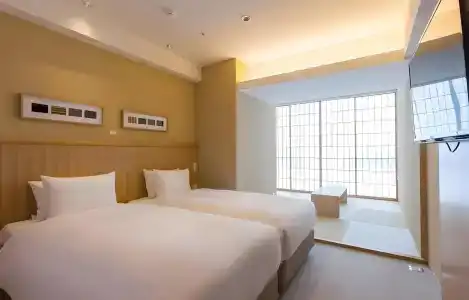 9 Hakata - 5
