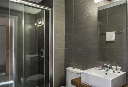 Sea View & Apartment - 38