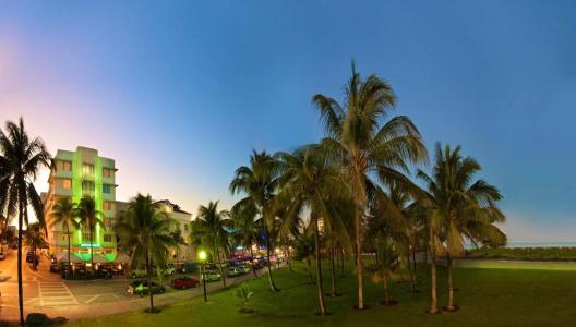 Winter Haven, Autograph Collection - 13