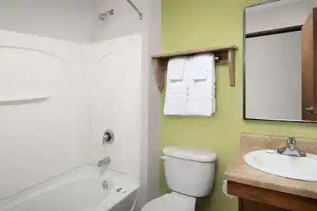 WoodSpring Suites - 17