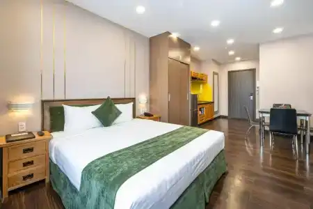 Emerald Central - 218