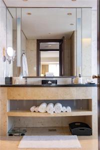 Conrad Dubai - 76