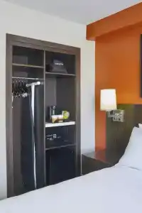 Courtyard by Marriott Waikiki Beach - 113