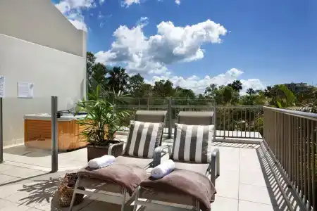 Noosa Tropicana - 6