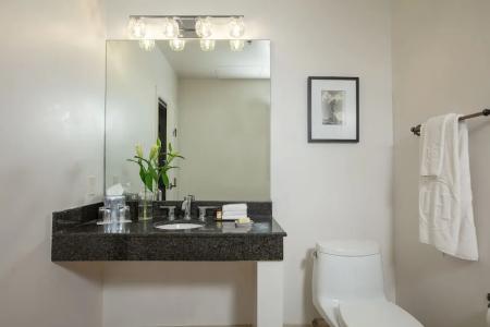 International House - 48