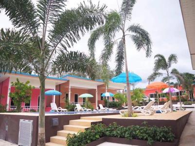 At Night Airport Resort - 14