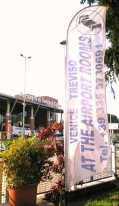 Venice Treviso Airport Bed - 5