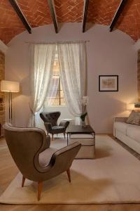 Donati Luxury Tower Suites - 18
