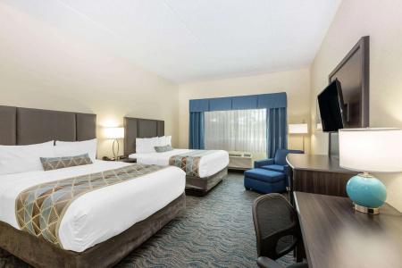 Baymont by Wyndham Airport - 2