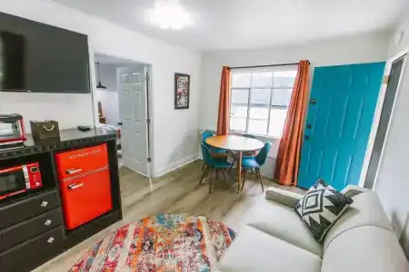 Route 19 Inn - 2
