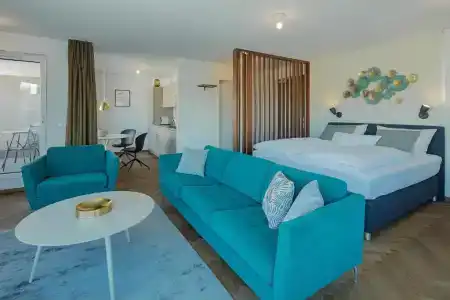 DD Suites Serviced - 123