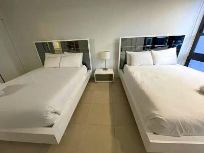 The Alexander All Suites - 604