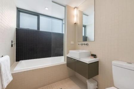 Quattro On Astor - 8