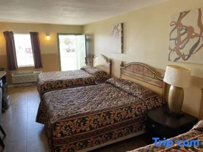 Sea Palace Inn - 71