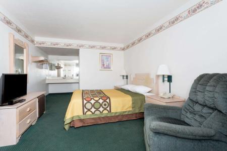 Super 8 by Wyndham - 1
