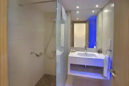 Nelia Beach & Spa - 8