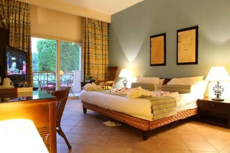 Swiss Inn Pyramids Golf Resort - 3