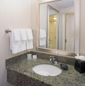 SpringHill Suites by Marriott Virginia Beach Oceanfront - 15