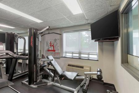 Best Western Plus Inn & Suites - 19