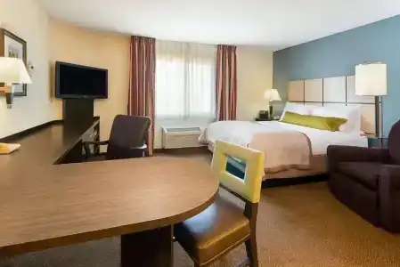 Sonesta Simply Suites Charlotte University - 5