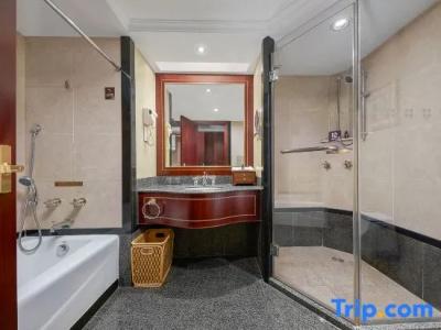 Regal Palace - 124