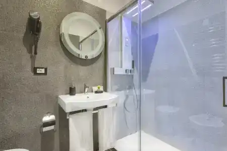 Excellence Suite - 42