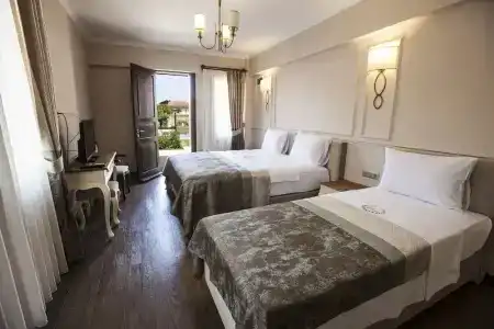 Livia Garden - 29