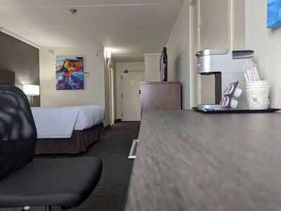 Best Western Plus Toronto Airport - 10
