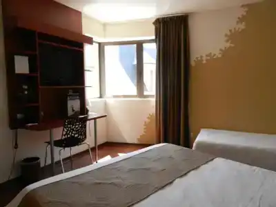 l'hÔTel De - 16