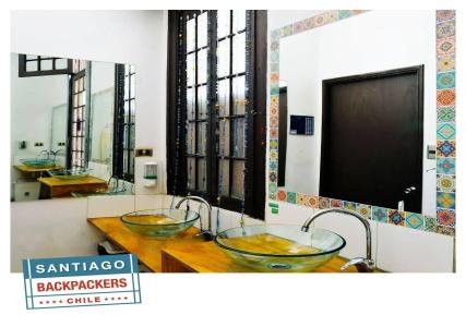 Santiago Backpackers - 11