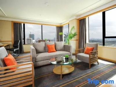 Renaissance Riverside Saigon - 90
