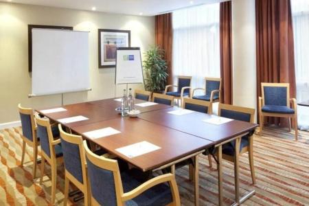 Holiday Inn Express, Chester Racecourse - 11