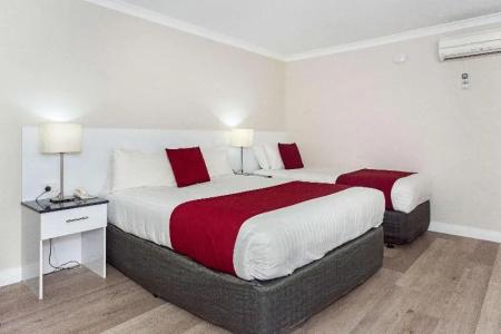 Quality Inn Railway - 11