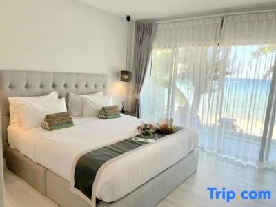 Thai Kamala Beach Front - 25