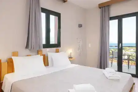 Nisea Samos - 39