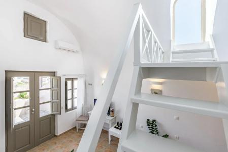 En Plo Boutique Suites Oia Santorini - 4