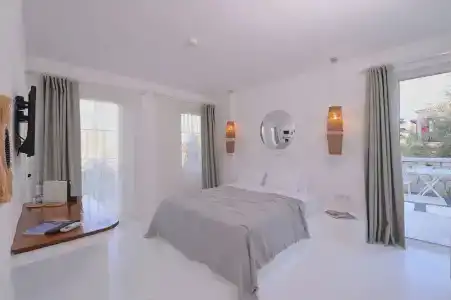 Peremere Alacati Otel - 38