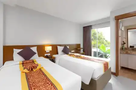 Patong Bay Residence - 11