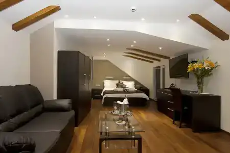 Palace Suites Heritage - 16