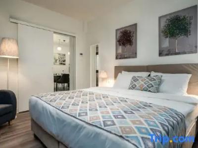 Urban Nest - Suites & - 73