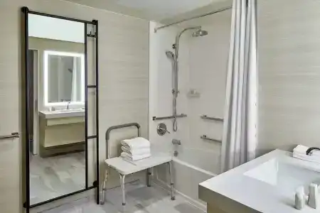 Renaissance Dallas - 60