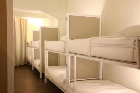 Poshtel - Premium - 35