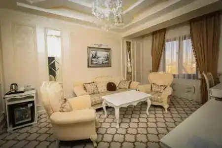 Royal Grand - 28
