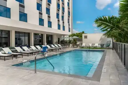 Comfort Inn & Suites Miami International Airport - 18